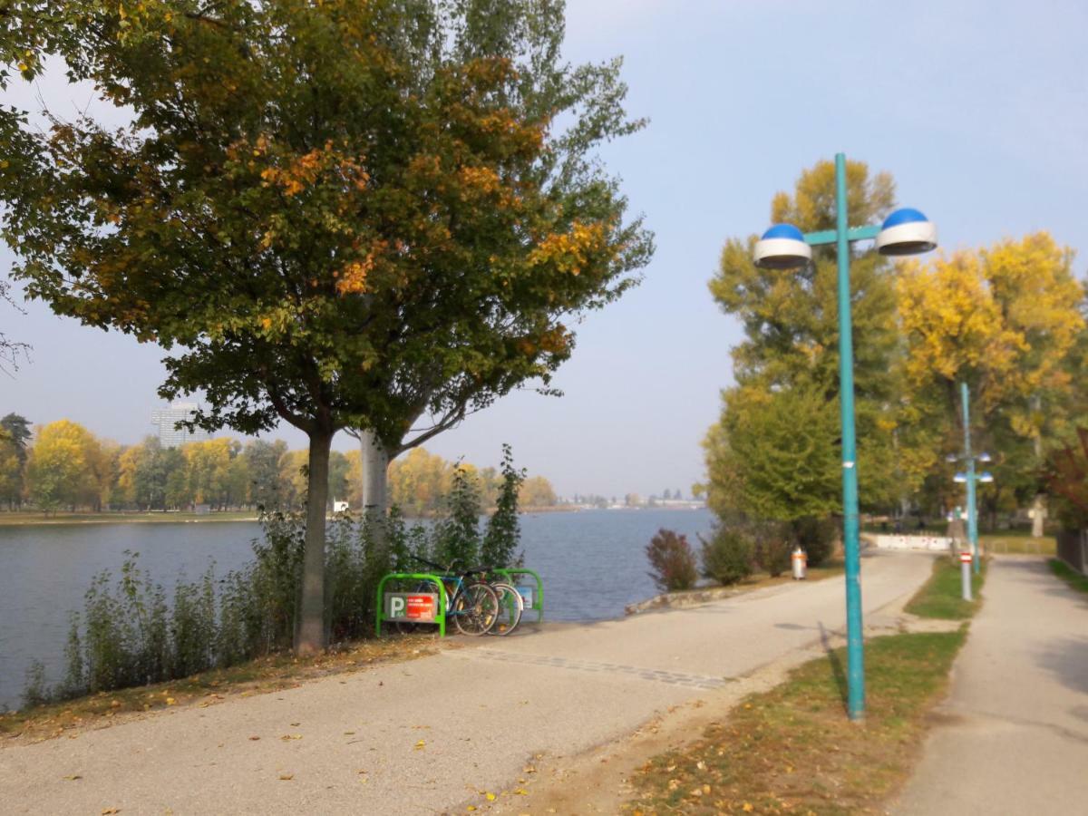 Bungalow at Lake Alte Donau Wien Exterior foto